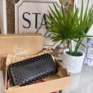 CHRISTIAN LOUBOUTIN Panettone black leather studded zip wallet